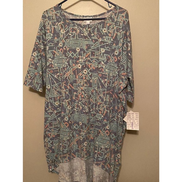 Lularoe Irma light blue geometric Large NWT - Picture 1 of 2